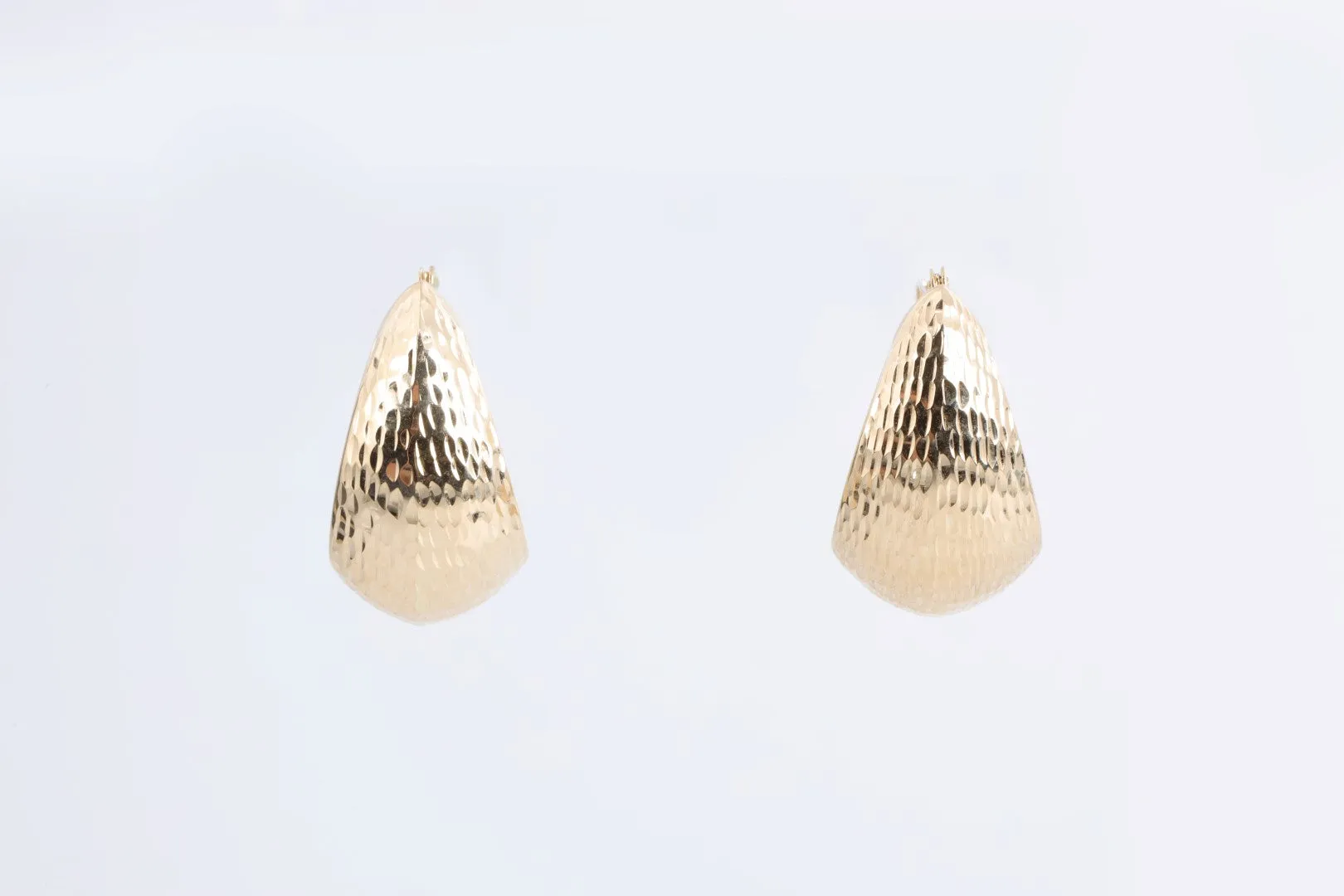 14k Yellow Gold Textured Huggy Earrings (1.76g.)