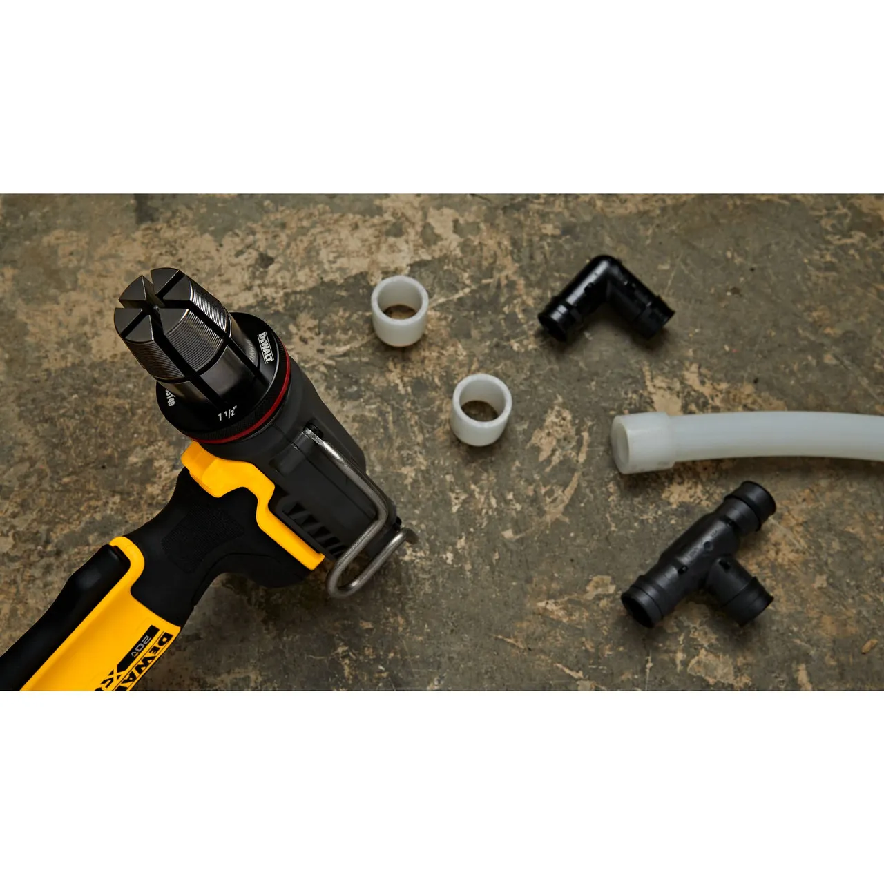 DEWALT DCE410P1 - 20V MAX XR 1-1/2" PEX Expander Kit
