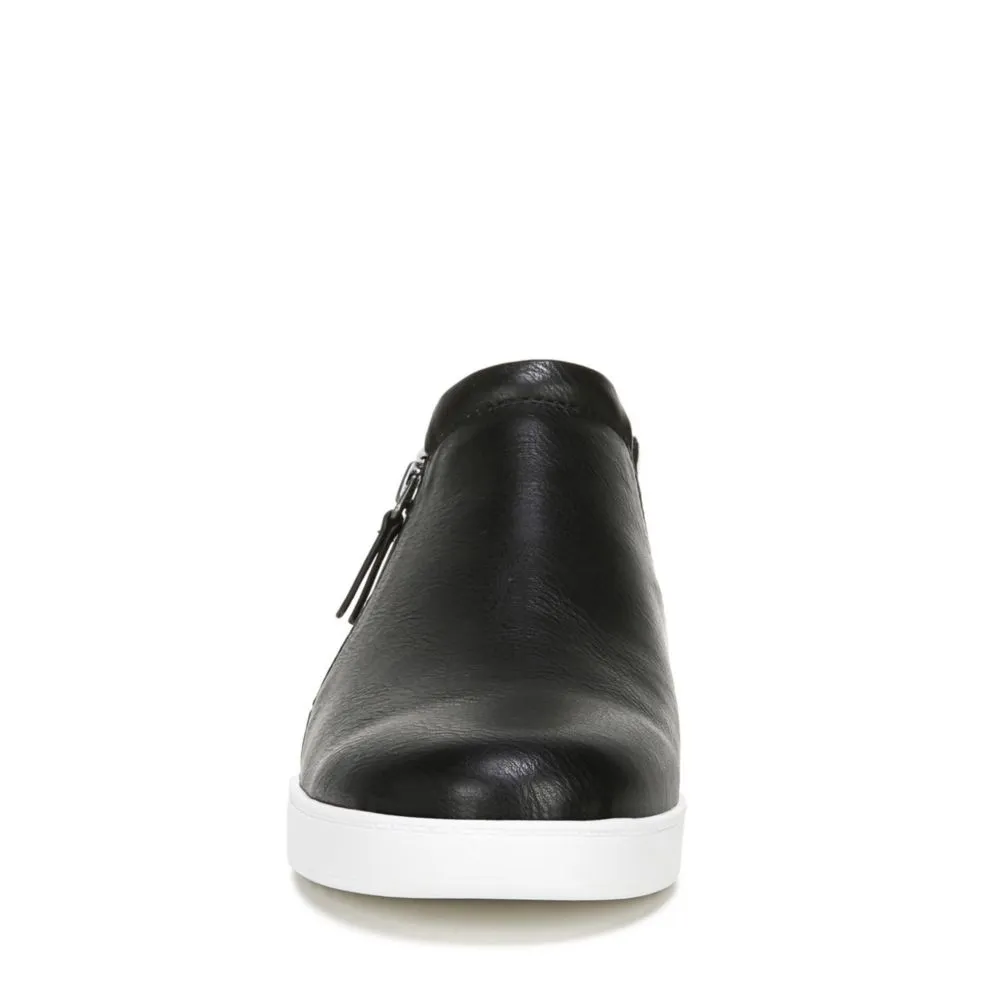 LIFESTRIDE  WOMENS EDEN SLIP ON SNEAKER