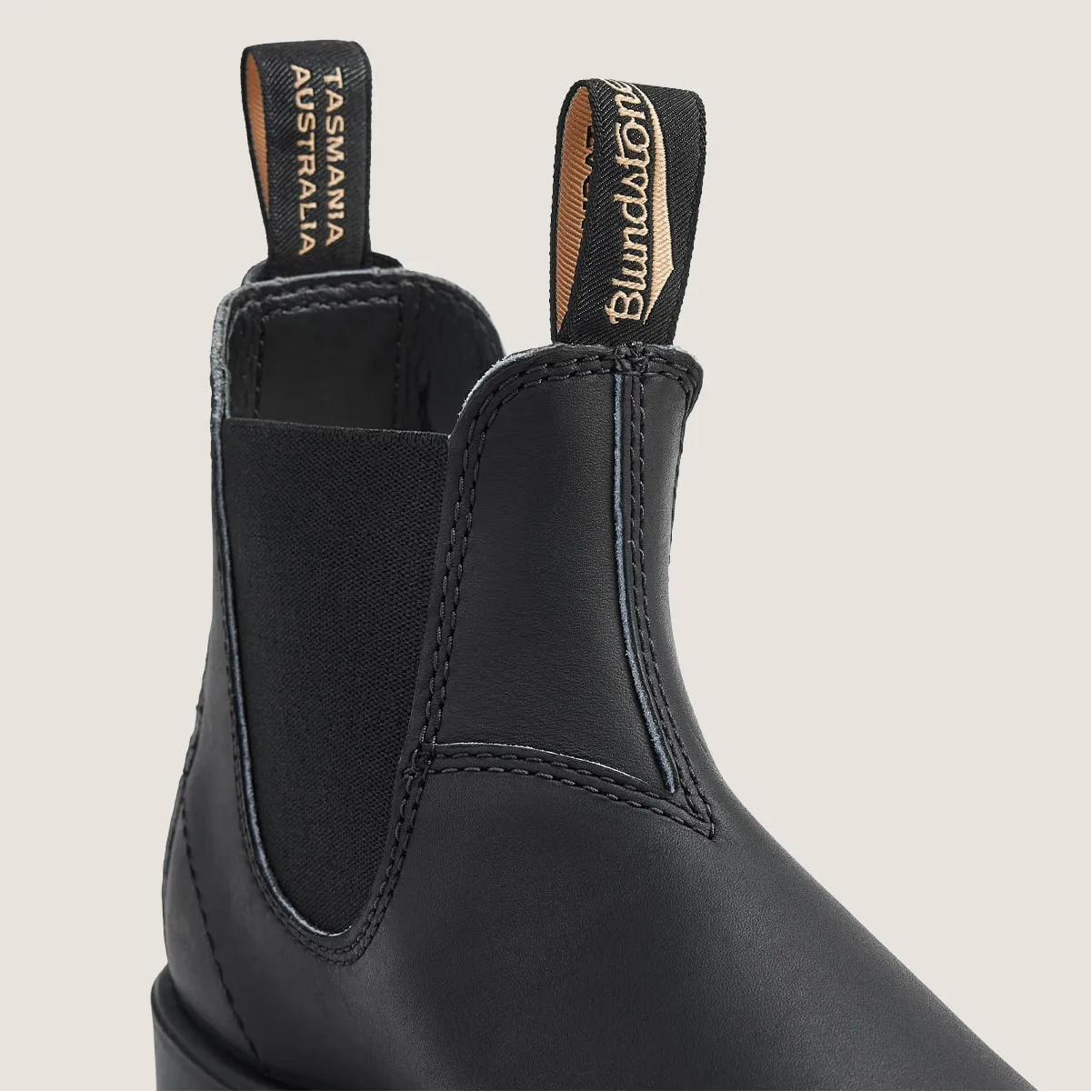 Men's Originals  Chelsea Boots  -  Black