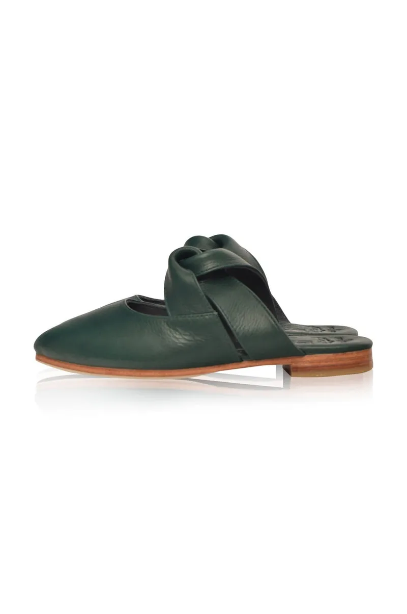 Taj Mahal Pointy Toe Mules in Emerald