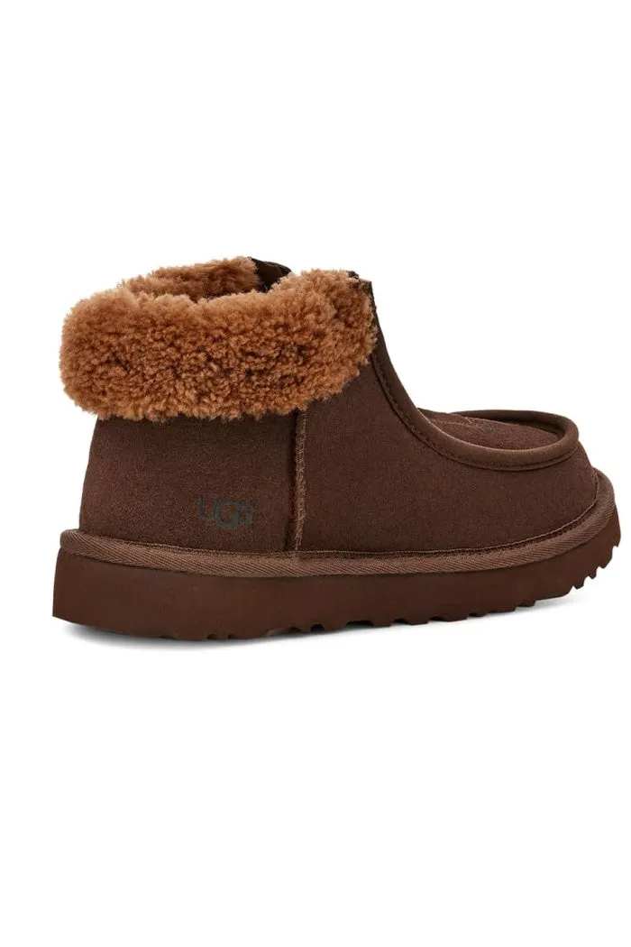 UGG FUNKARRA CABIN CUFF IN BURNDT CEDAR