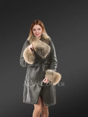 Women Fox Fur Coat in Black